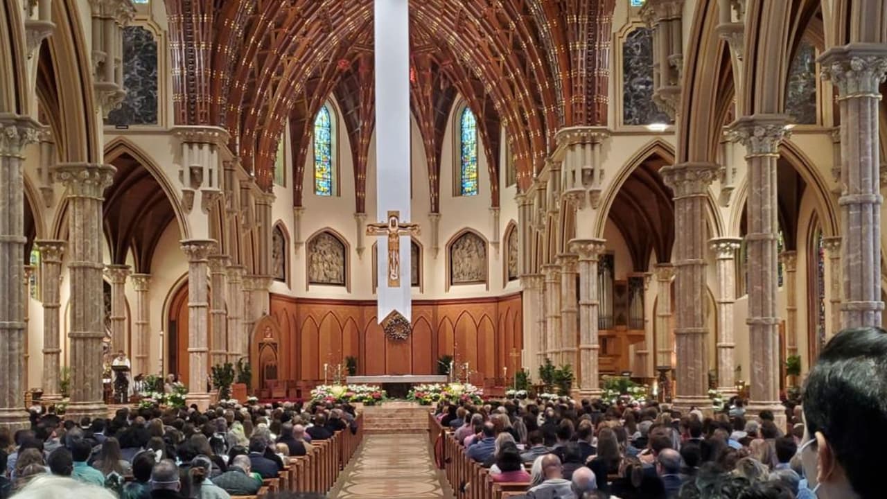 La misa de hoy domingo de resurrección fue auspiciada por el Cardenal Cupich de la Arquidiócesis de Chicago