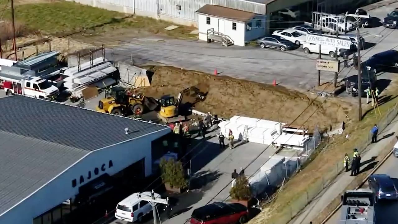 Trabajador hispano muere y varios resultan heridos al colapsar muro de contención en Hendersonville
