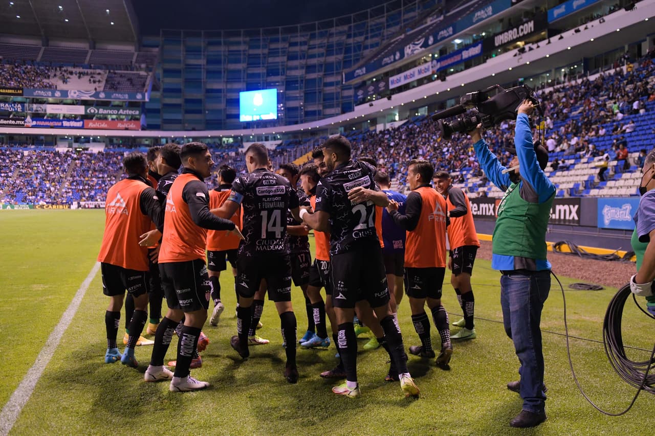 Necaxa venció 1-0 al Puebla en el Cuauhtémoc