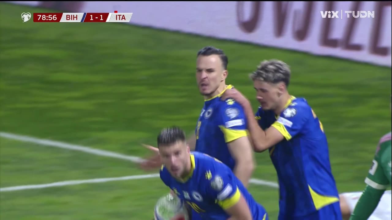 ¡Explota el estadio! ¡Golazo de Bosnia! Haris Tabaković pone el empate