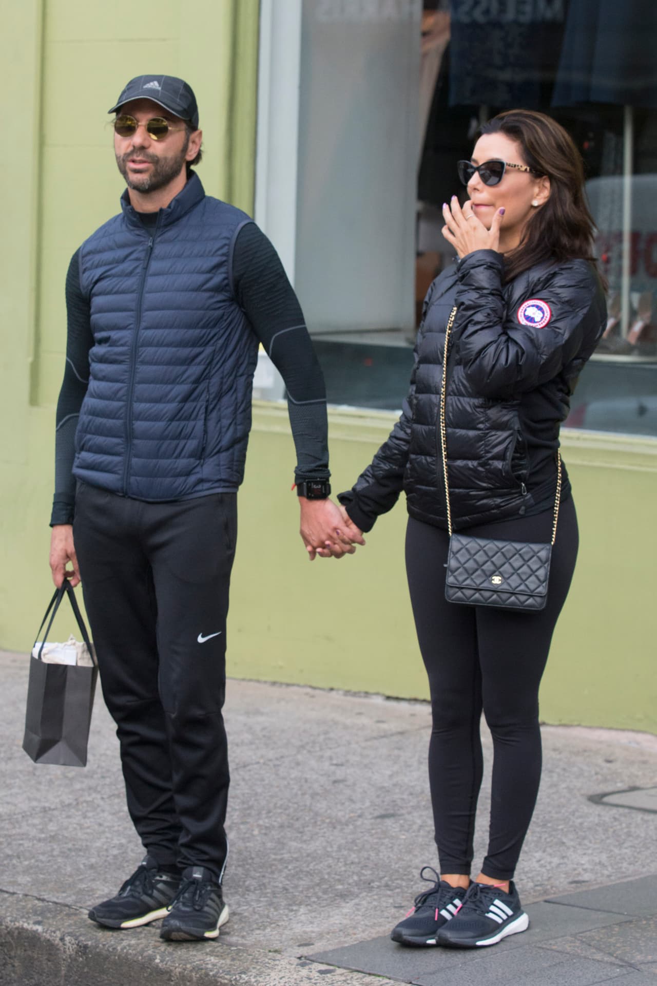 Los paparazzi se han dado a la tarea de seguirlos por todos lados.