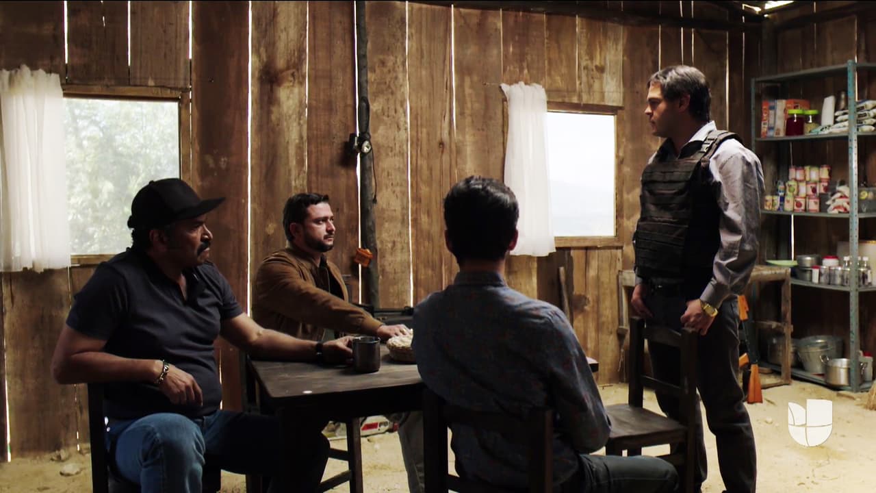 Al estar frente a ellos, les advirtió que no permitiría una ruptura en su organización y que en su ausencia Ismael manejaría los negocios.