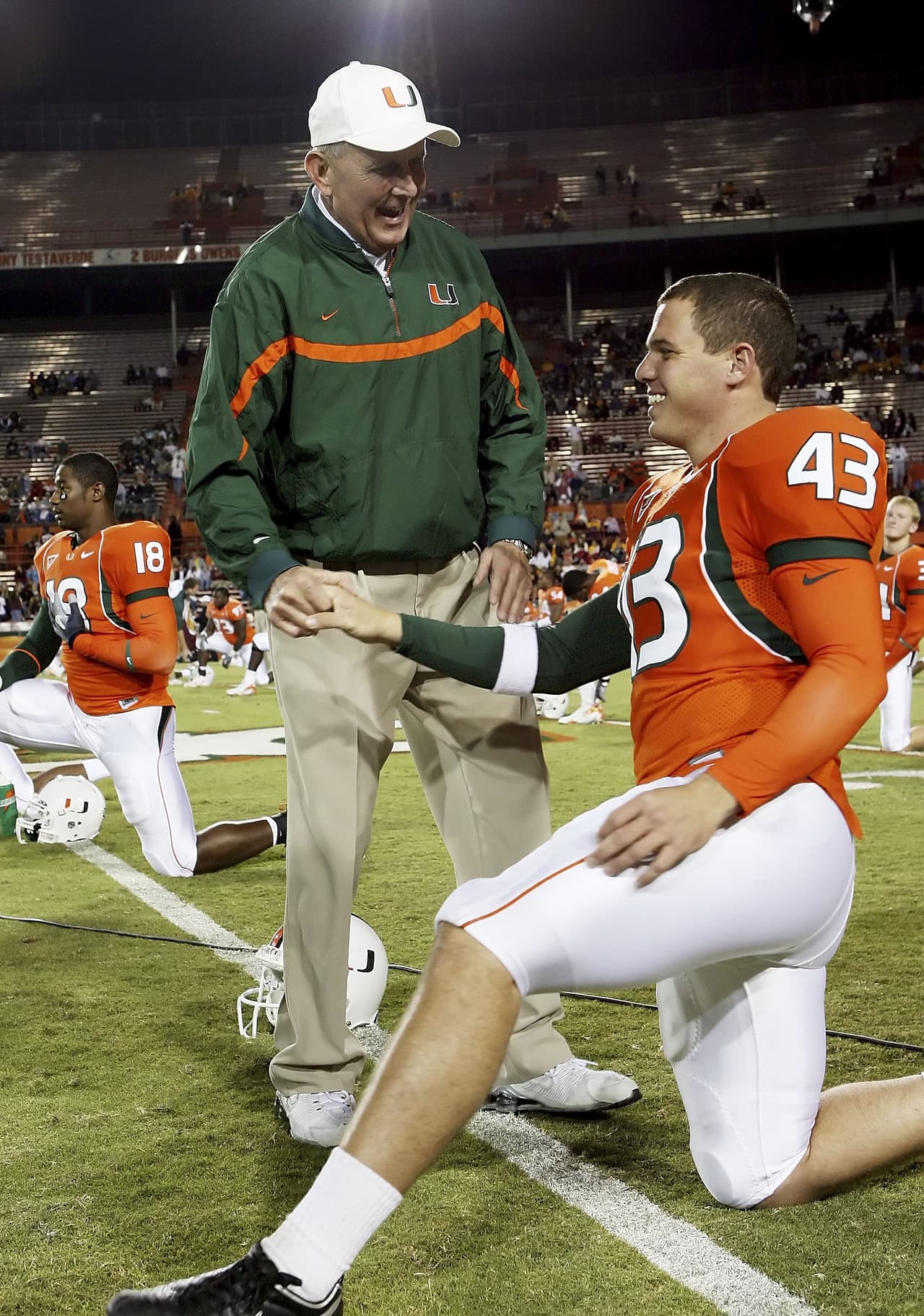 Durante sus años como atleta, logró anotar puntos para el equipo durante su participación en importantes partidos.