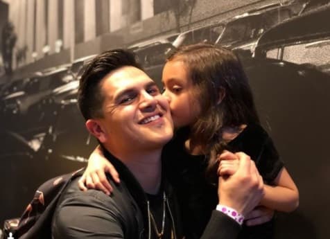 Respecto a Elizabeth, Régulo no se cansa de postear todo lo que ella hace, incluso tiene hasta su propia página en Instagram, ya que la niña toma clases de actuación, batería, guitarra y ballet.