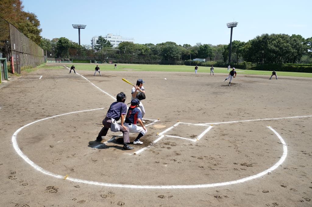 El bésibol volverá a tener acción en los Juegos Olímpicos en Japón, país donde se vive la pasión por este deporte.