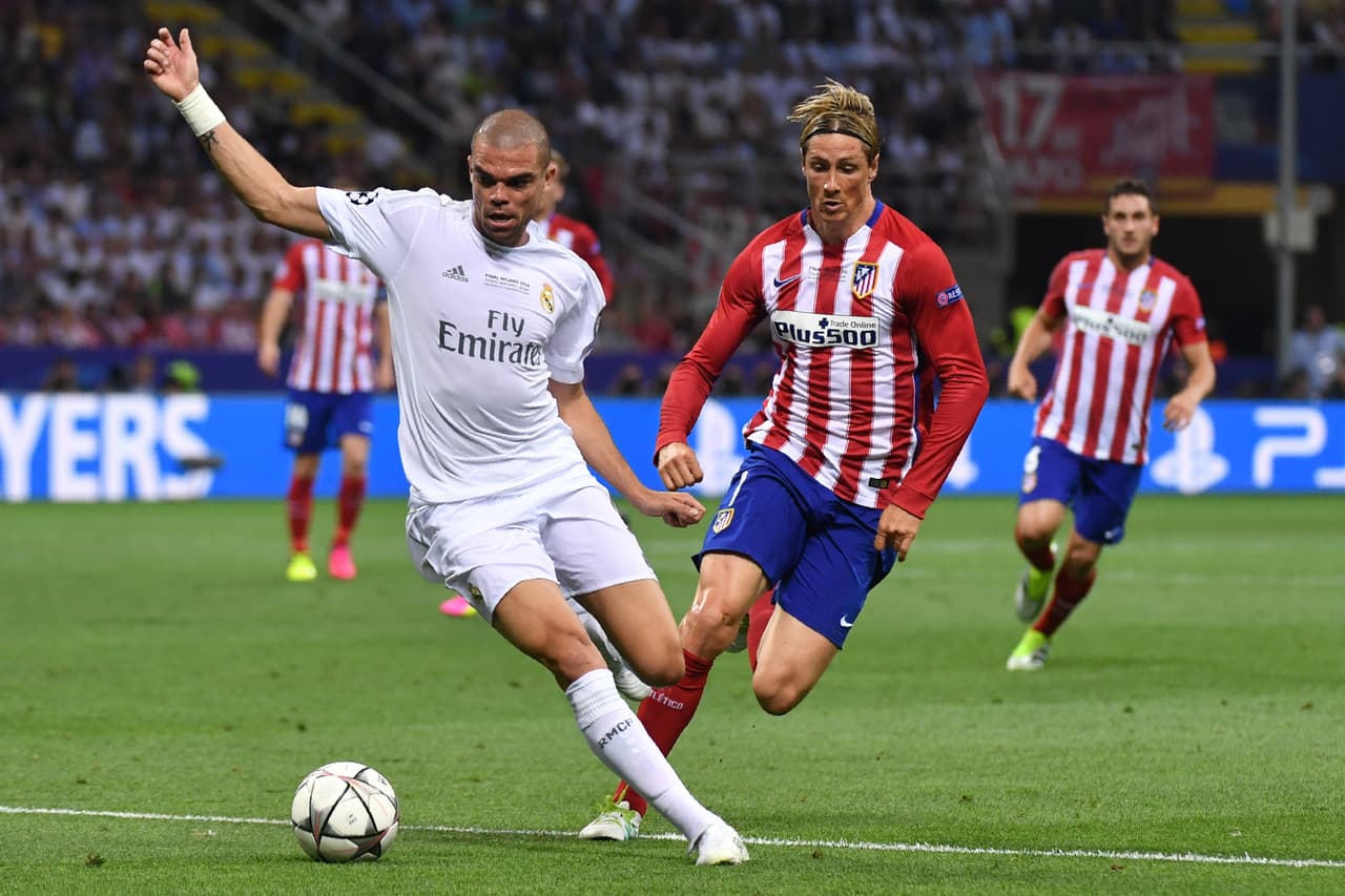 Arrancó el encuentro con el Madrid adueñándose de la pelota y determinado a tomar una ventaja tempranera.