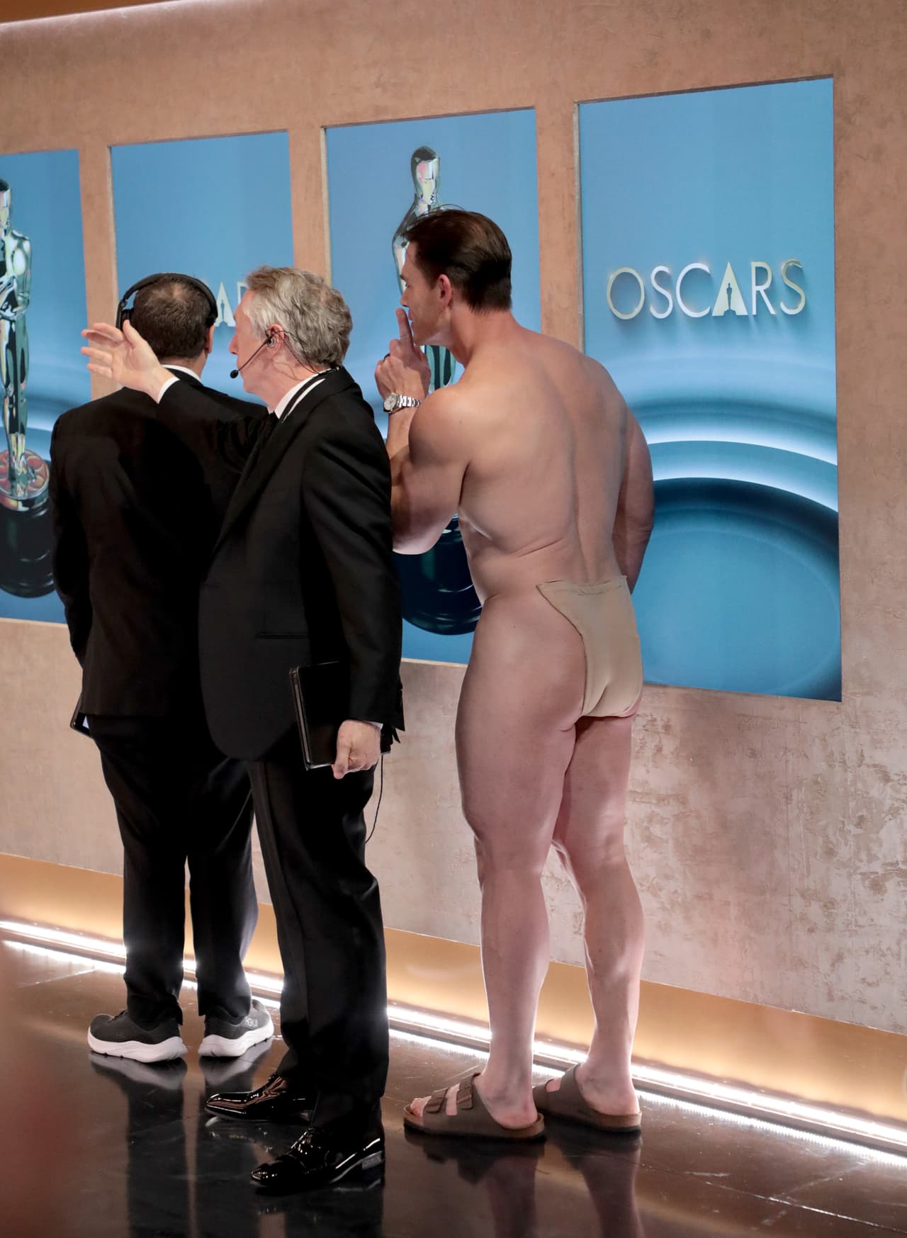 John Cena en el 'backstage' de los Premios Oscar 2024.