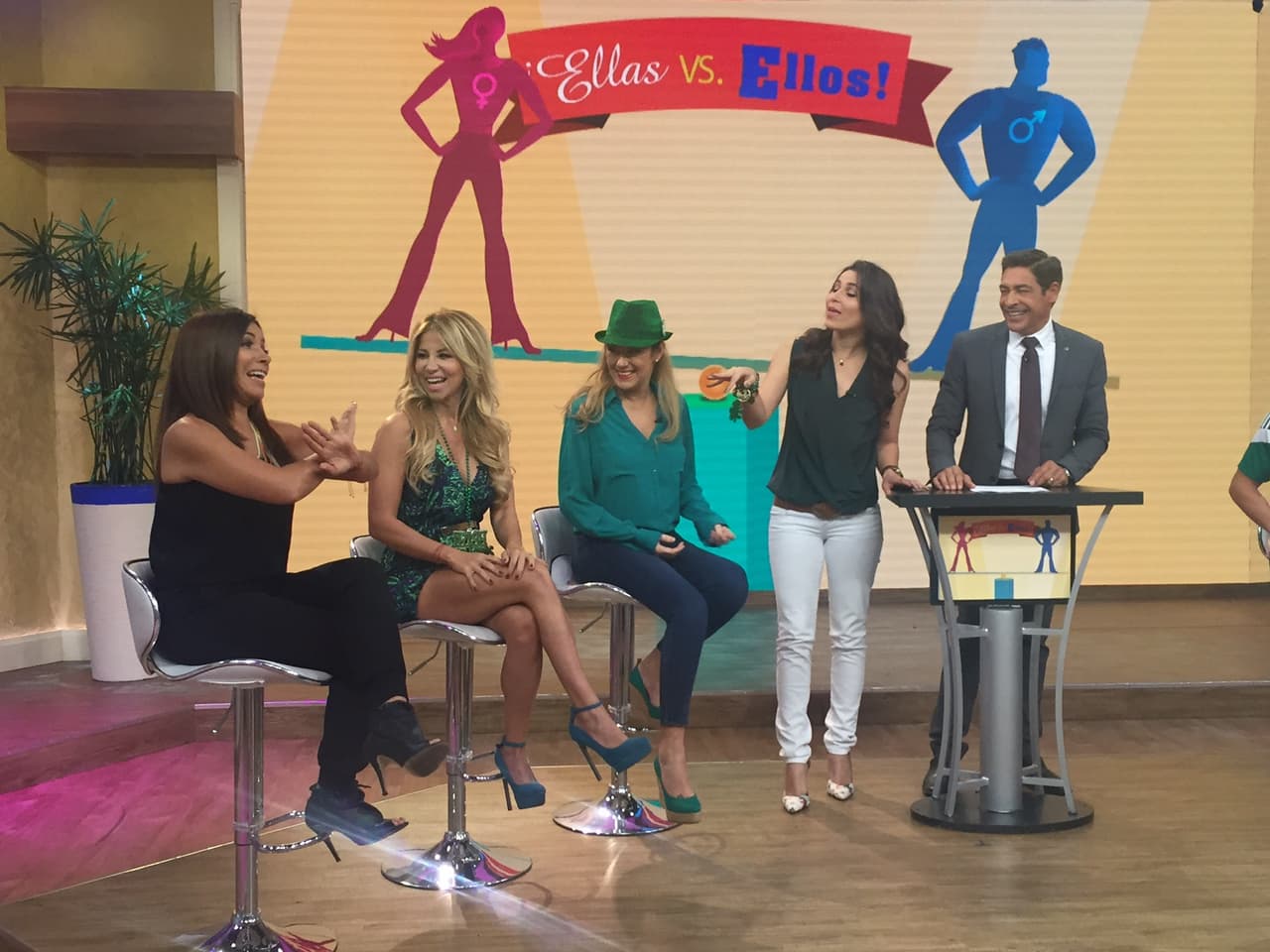 Ellas confesaron que les gusta los ojos y la sonrisa de los hombres.