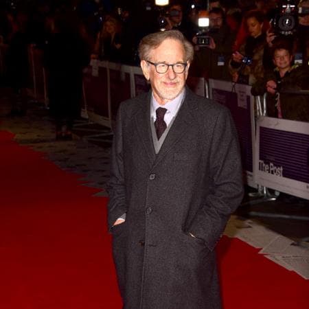 <b>La serie se titulará 'Cortés'</b> y el guion fue escrito en la década de 1960 por el reconocido guionista hollywoodense Dalton Trumbo, según el diario español.
<br>