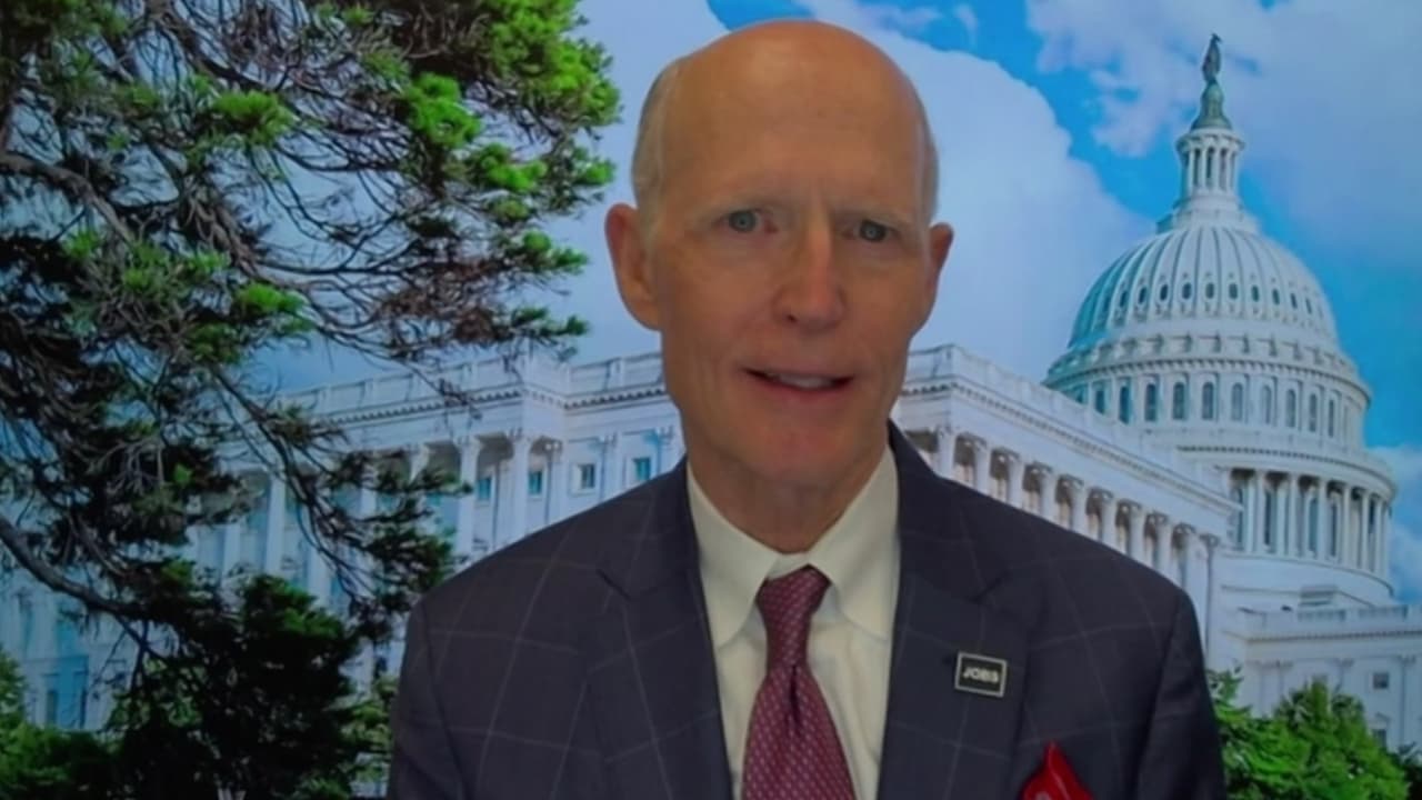 Rick Scott cuestiona al régimen cubano y defiende reforma electoral en EEUU