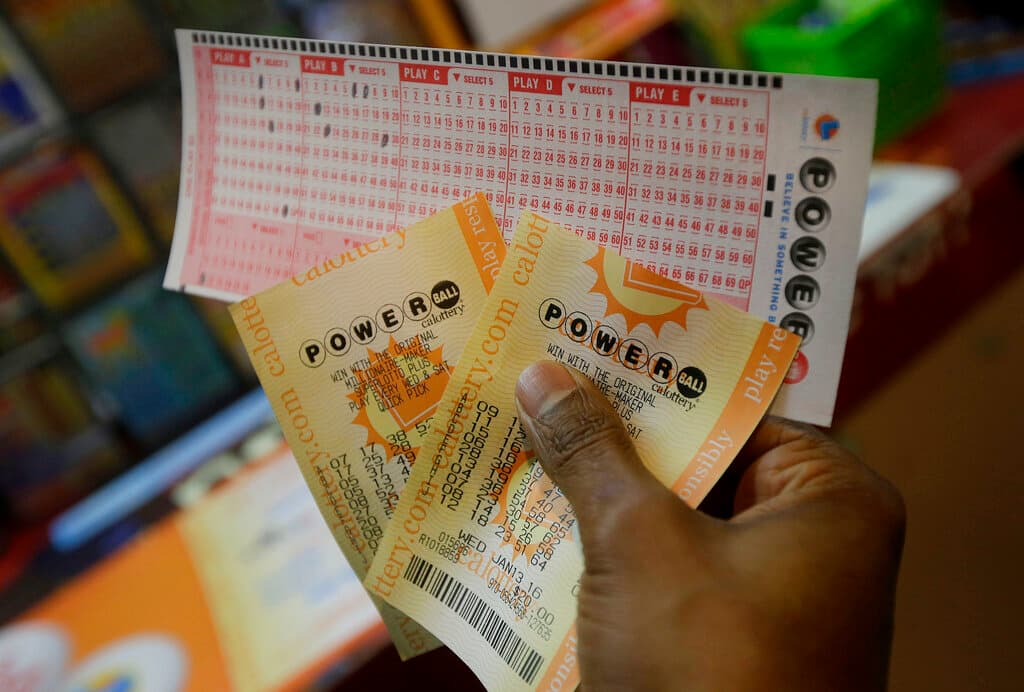 Powerball: mira los números ganadores del sorteo del 30 de marzo, con un premio mayor de $935 millones 