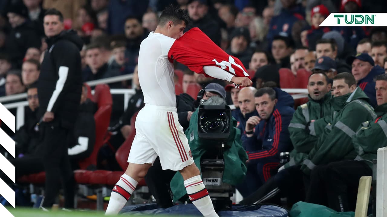 Xhaka no es convocado con el Arsenal tras encarar a la afición 