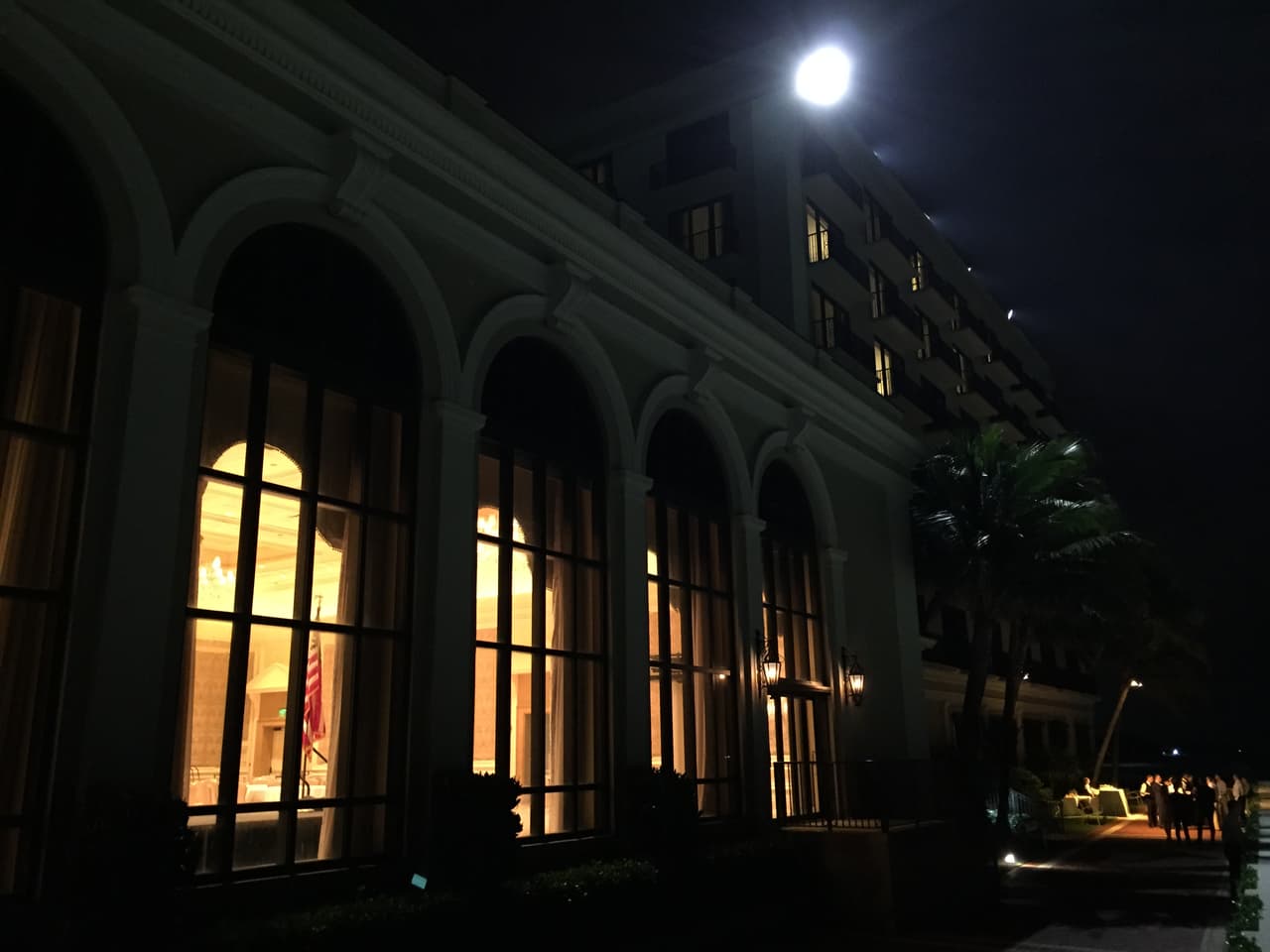 Hasta la policía local estaría alerta para resguardar la privacidad de los famosos y todos sus invitados.