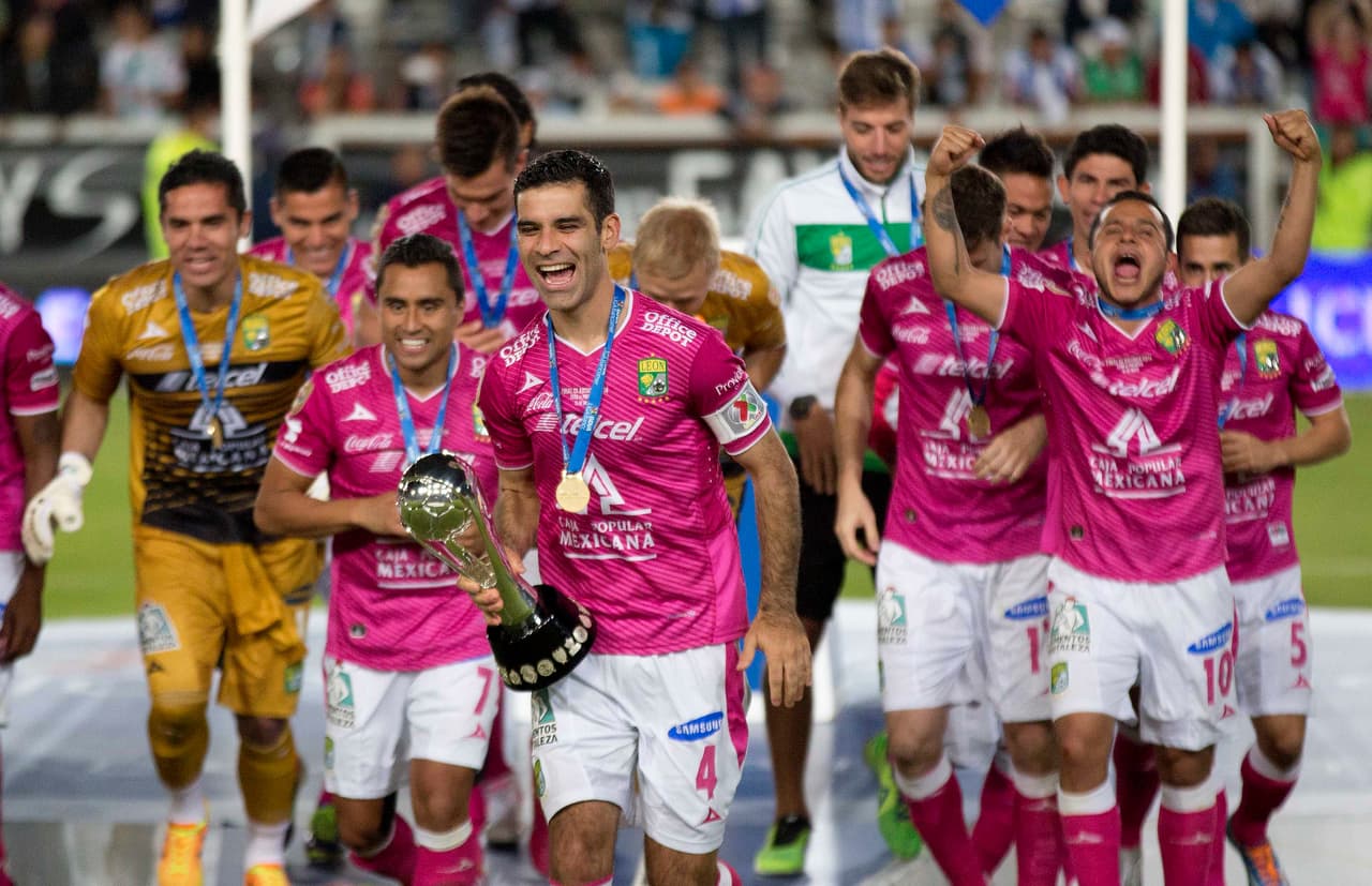 Jugó en Barcelona y repitió lo hecho en la Ligue 1, más la Champions y el Mundial de Clubes. Regresó a México y fue bicampeón con el León, por si algo le faltaba ganar.