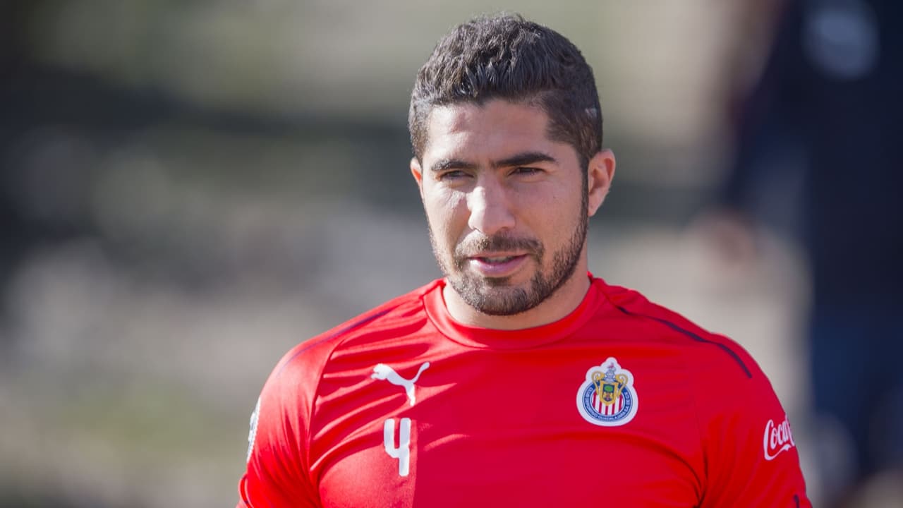 Jair Pereira promete que Chivas saldrá a comerse al América en el Clásico Nacional