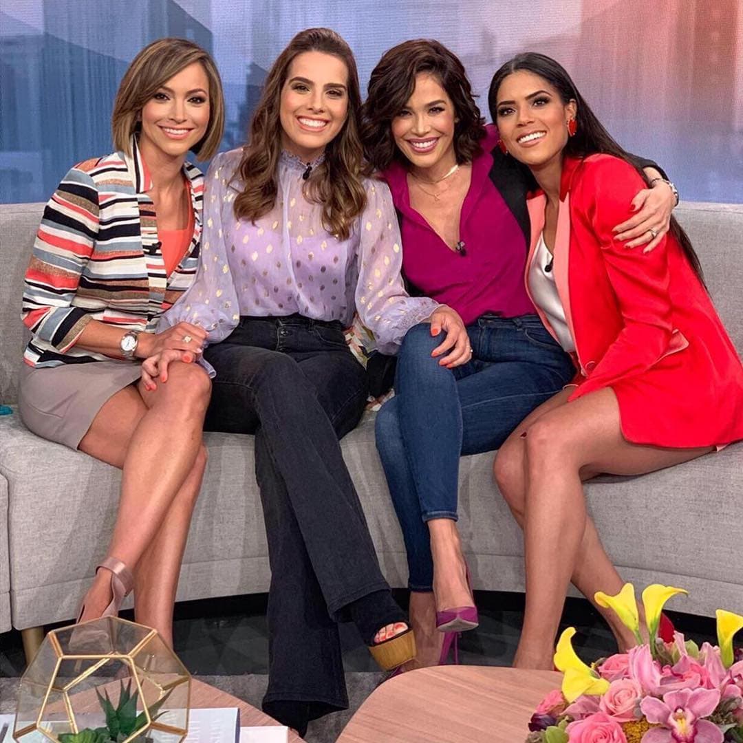 Las presentadoras de Despierta América marcan tendencias entre sus millones de seguidores en redes sociales. Ellas conocen el poder que tienen los accesorios y enseguida vemos algunos looks que las ponen al grito de la moda.