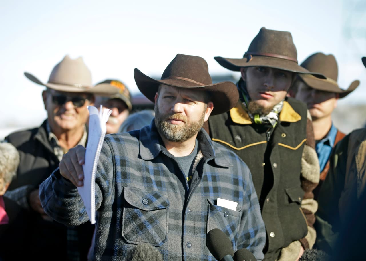 Vecinos le piden a milicia de Oregon que desista de su protesta armada
