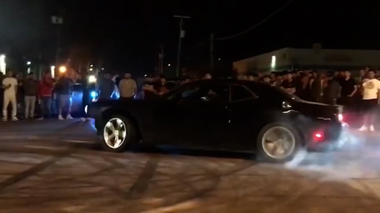 Policía redobla sus esfuerzos para acabar con las carreras clandestinas en Phoenix