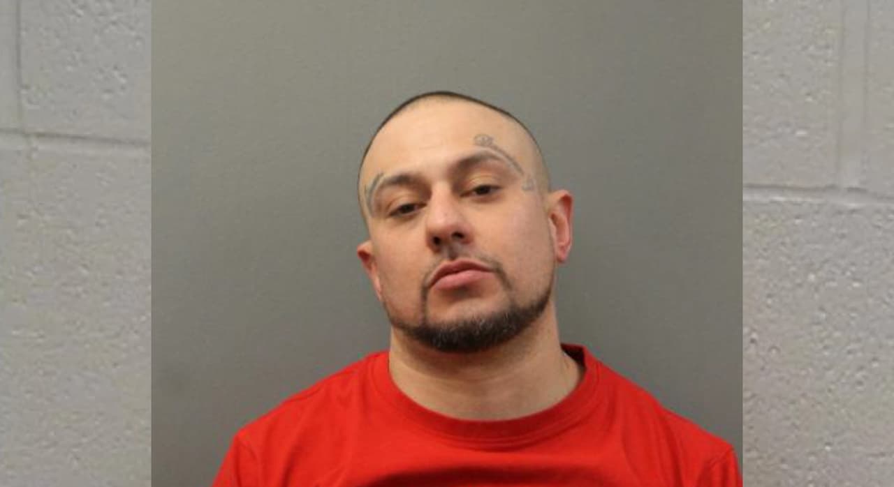 Detienen a Juan Muñoz, lo acusan de asesinar a joven en Chicago