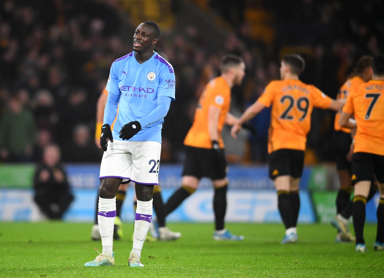 Wolverhampton supera de manera agónica 3-2 al Manchester City con anotaciones de Adama Traoré (55'), Raúl Jiménez (82') y Doherty (89'). El doblete de Rahem Sterling (25' y 50') no fue suficiente para los de Pep Guardiola.