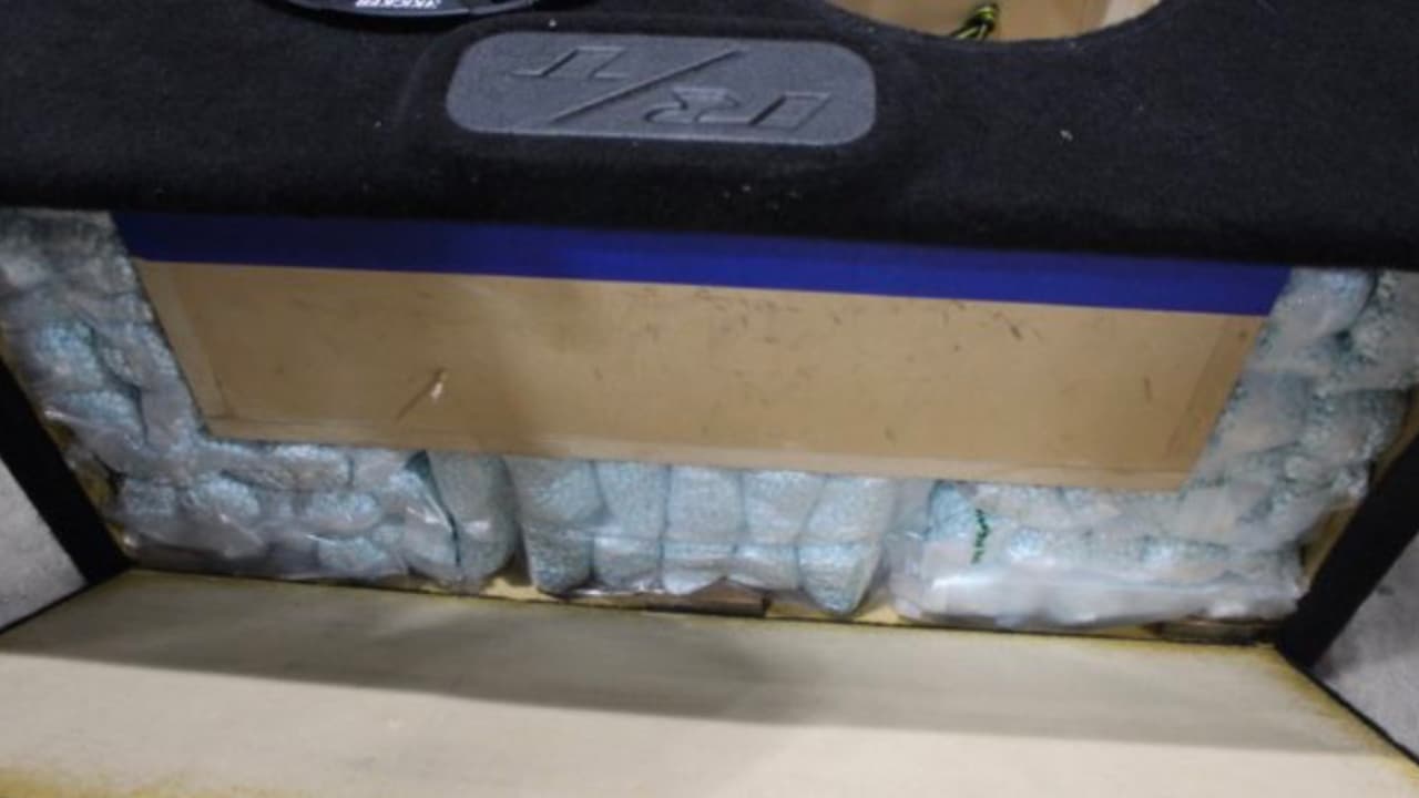 Así venían escondidas miles de pastillas de fentanilo.