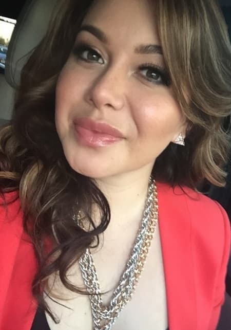 Los ritmos que predominan en la producción de Chiquis son regional mexicano, dance y pop.