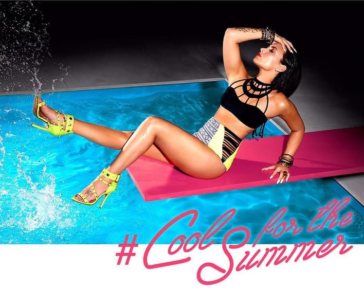 Confesó que en algún momento sintió envidia de la vida que llevaba Miley: ""Hubo un tiempo en el que estaba muy celosa de las personas que se podían ir de fiesta... Miraba a Miley y veía que siempre estaba de fiesta".