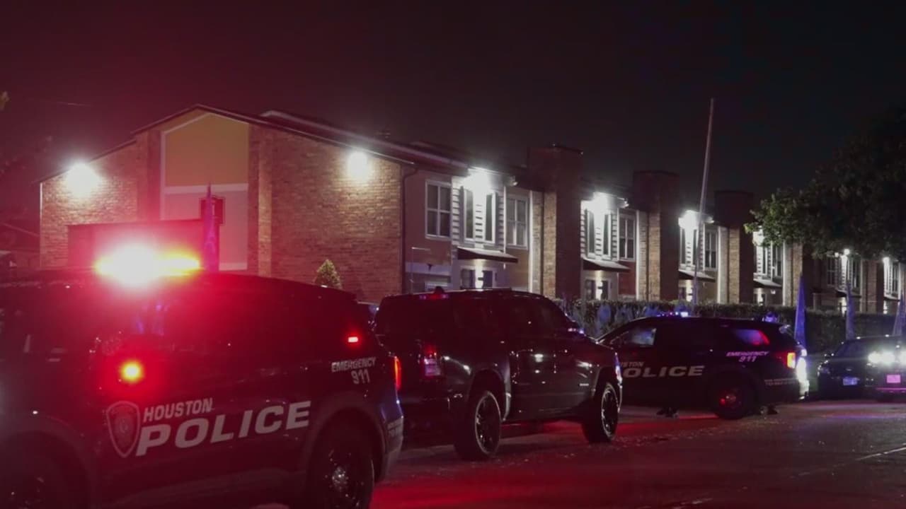 Un hombre de 26 años es baleado varias veces en Houston, pero autoridades dudan de su versión