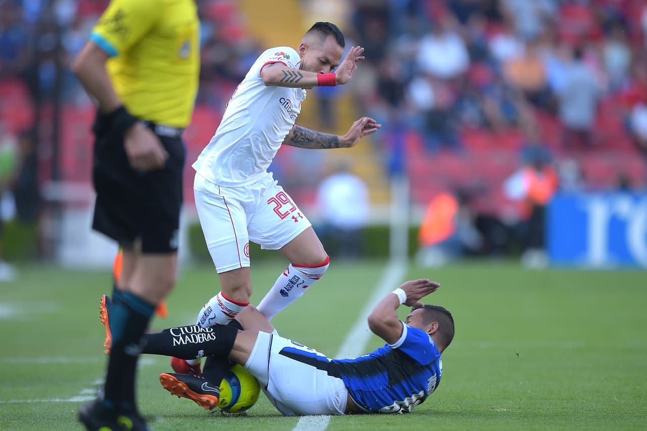 Querétaro no puso mayor resistencia. La superioridad de los Diablos quedó de manifiesto desde los primeros minutos.