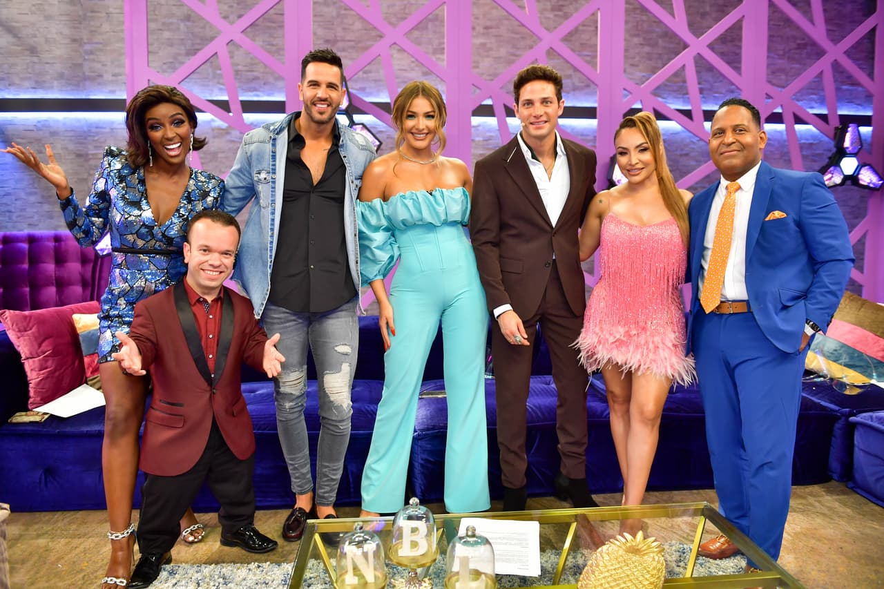 Además, estuvo muy feliz de saludar al equipo de Univision y reencontrarse con parte del equipo que conoció durante su participación en Mira Quién Baila.