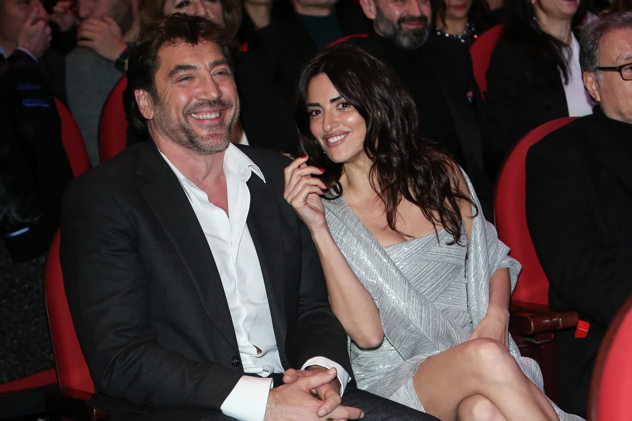 Penélope Cruz y Javier Bardem: se conocieron en 1992 en ‘Jamón jamón’, tuvieron otras relaciones y finalmente se casaron en 2010. Hoy en día tienen dos hijos.