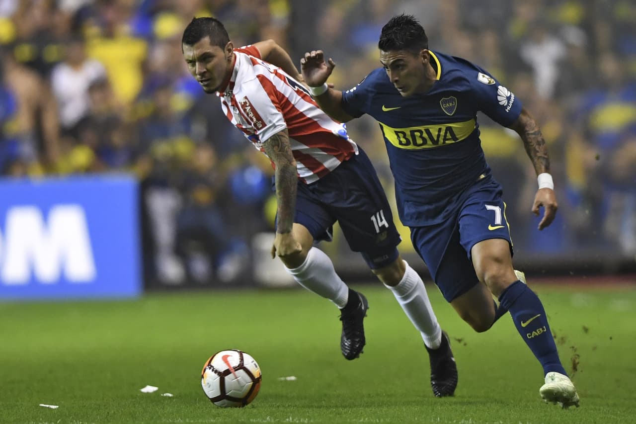 Junior de Barranquilla tiene a dos mediocampista de primera línea que están en un nivel superior. Uno de ellos es
<b>Leonardo Pico.</b> Desde que llegó procedente de Santa Fe se ha convertido en uno de los mejores jugadores del Tiburón.