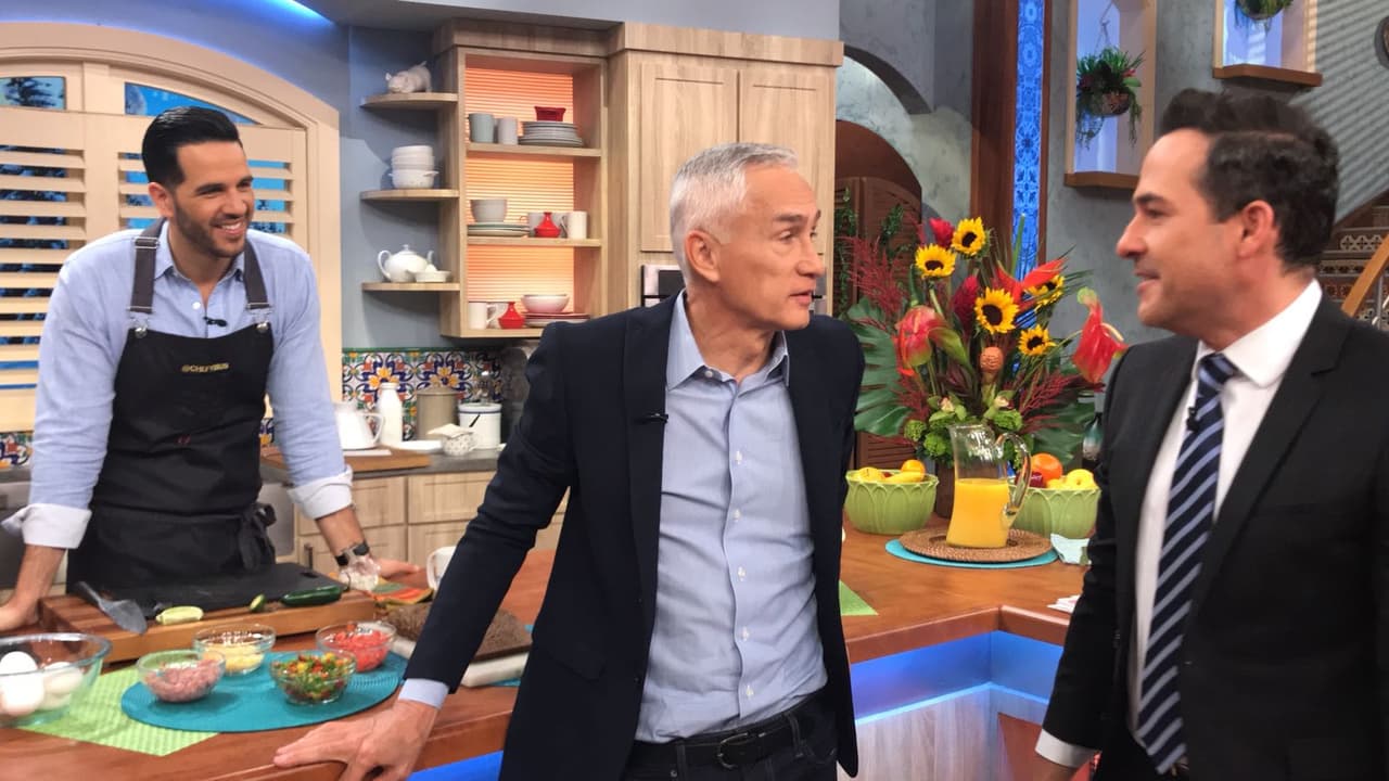 Jorge Ramosas ha sido inspiración para muchos de sus compañeros, entre ellos Carlos Calderón, con quien lo sorprendimos detrás de cámaras.