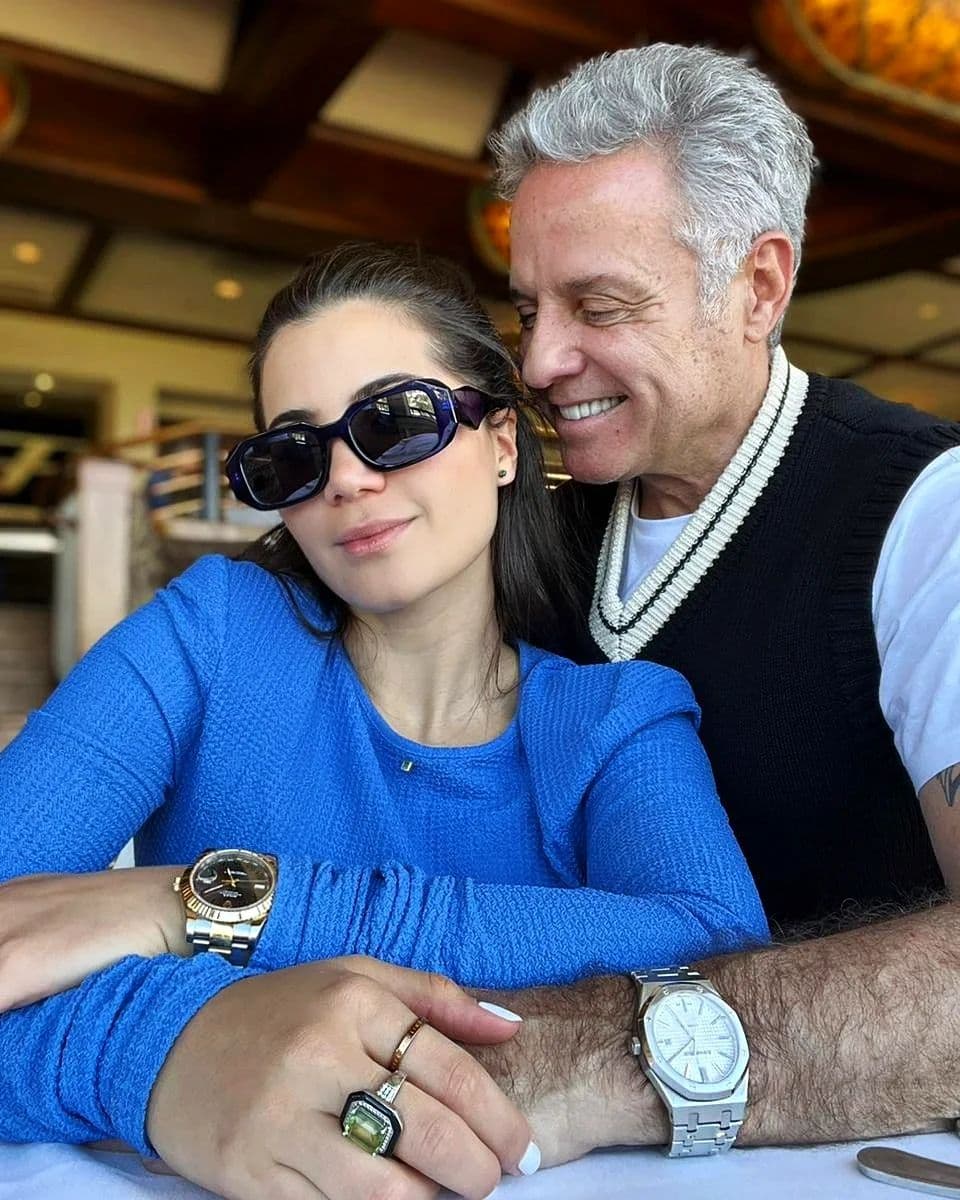 La pareja dio a conocer la feliz noticia en sus respectivas cuentas de Instagram y el importante momento de sus vidas ocurrió en París, Francia. 
<br>