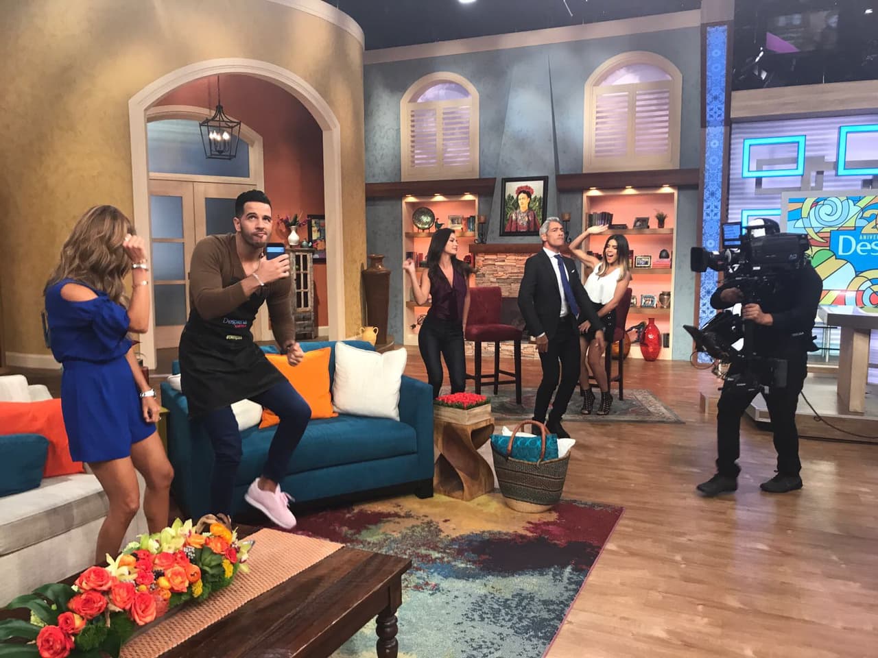 Nos encanta el estilo del chef Jesús, se nota que llegó el "cachi viernes".