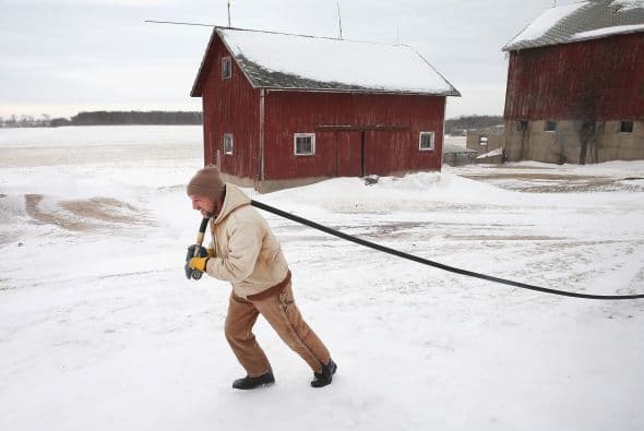 Se espera que la máxima del lunes sea de -4 grados Fahrenheit y que baje hasta los -17 grados Fahrenheit en el centro, con sensaciones térmicas tan bajas como 40 grados Fahrenheit bajo cero.