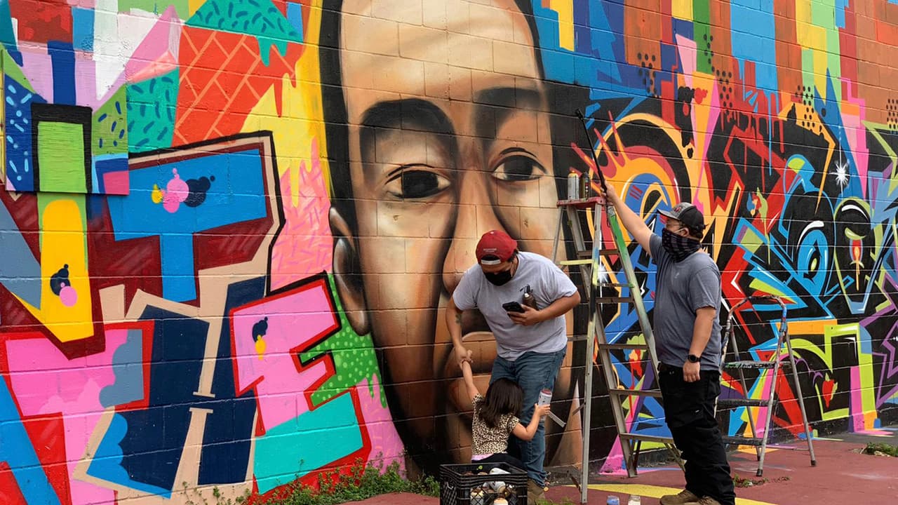 El insulto aparece luego de que un jurado declarara culpable al expolicía 
<a href="https://www.univision.com/temas/derek-chauvin">Derek Chauvin</a> por la muerte de George Floyd en 2020.