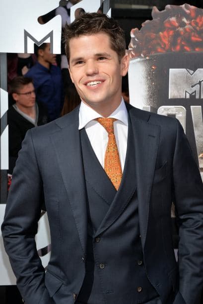 Charlie Carver, de "Teen Wolf" y "Desperate Housewives". Mira aquí los videos más chismosos.