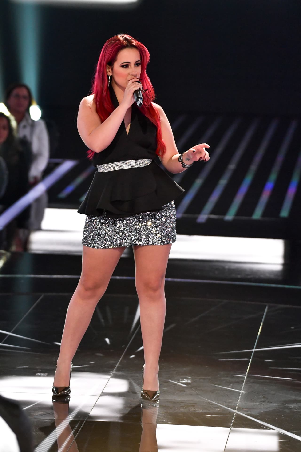 Cantó y movió las caderas al ritmo de 'Bailando' de Enrique Iglesias y Gente de zona.