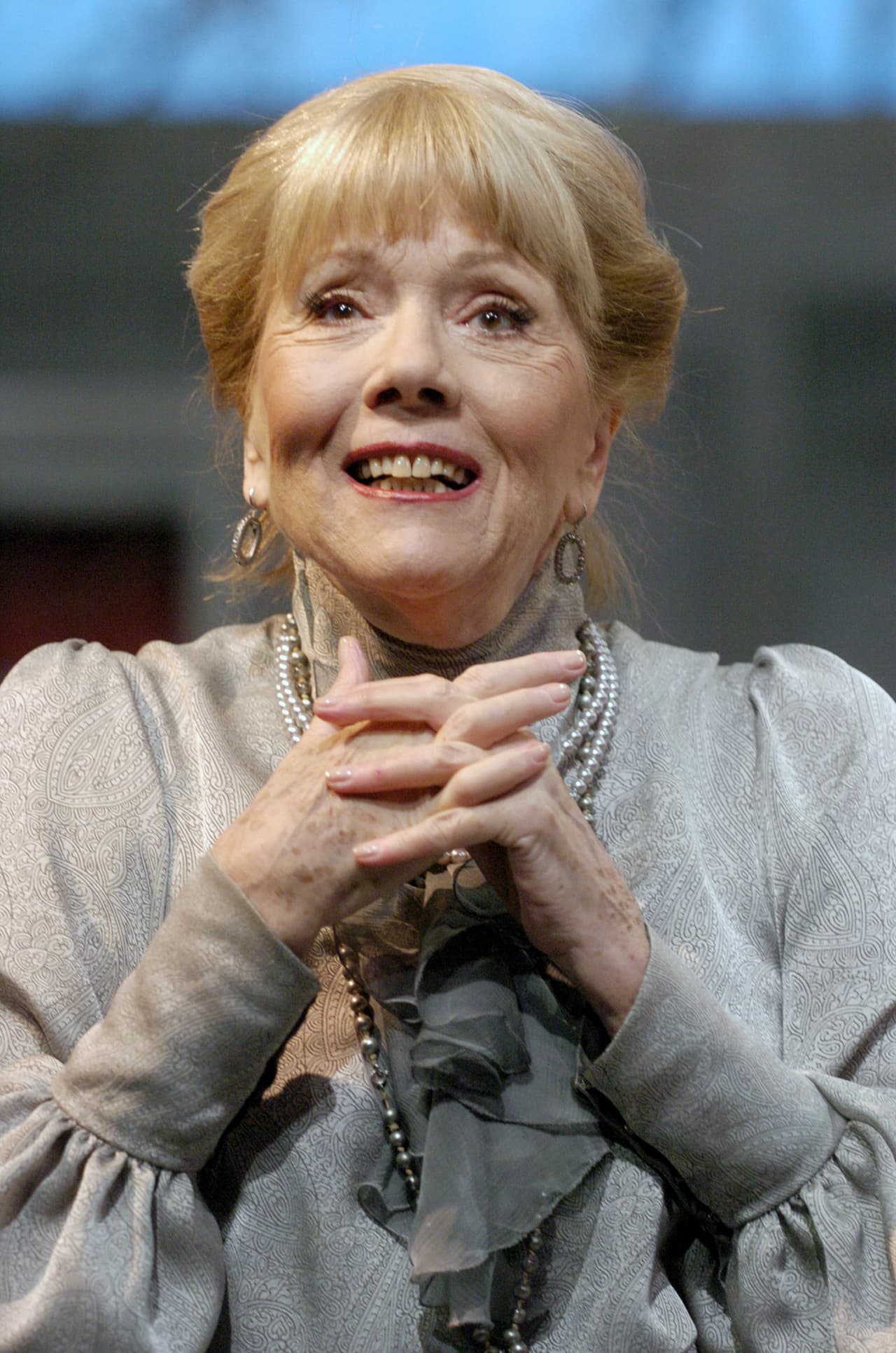 Ganó el Premio Tony en 1994 por 'Medea' de Eurípides en Nueva York y Londres, el Emmy en 1997 a Mejor actriz de reparto en una miniserie por 'Rebecca' y el BAFTA en el año 2000 por su trabajo en 'Los vengadores'.