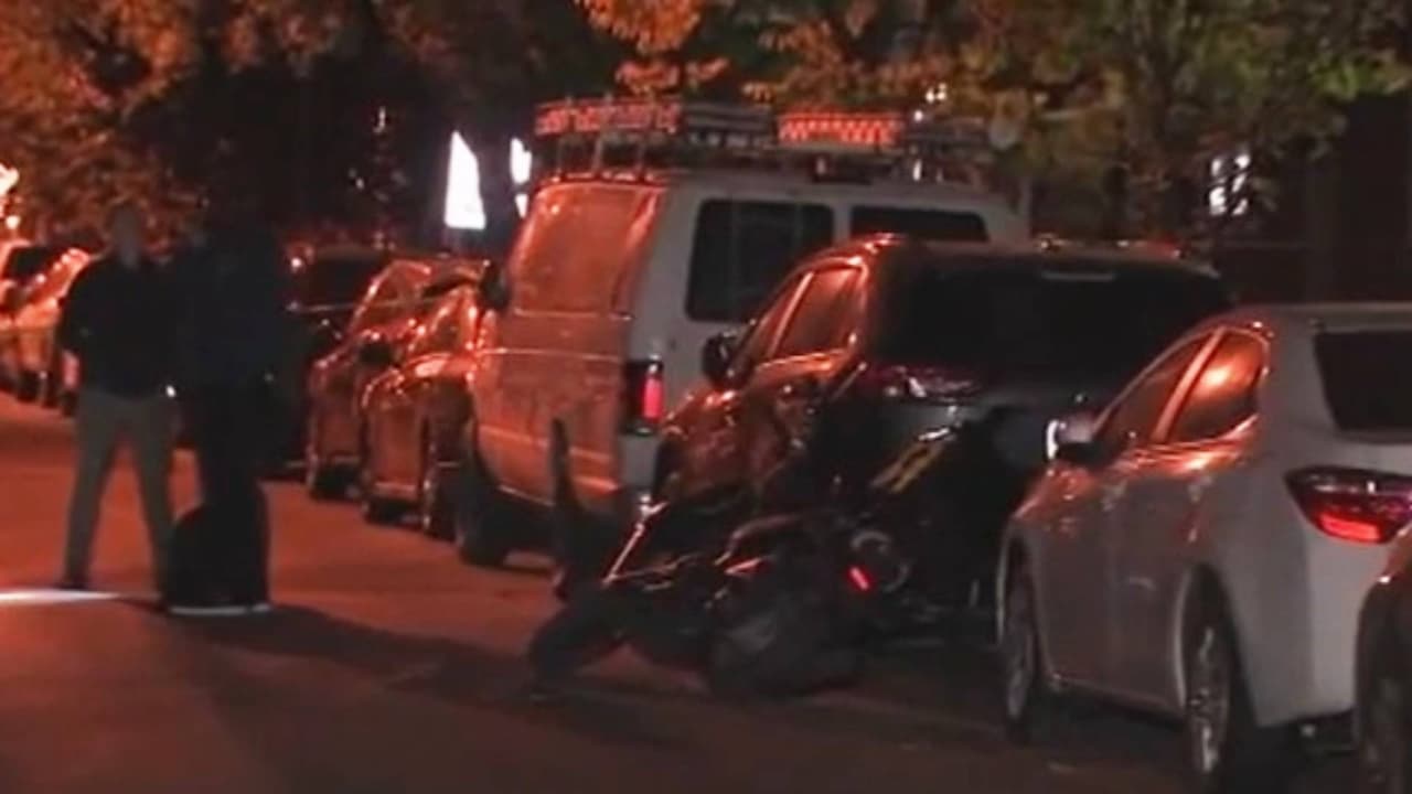 Sujetos en motos persiguen y balean a un adolescente que repartía comida en scooter