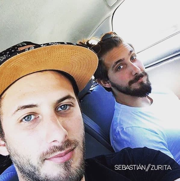 Sebastián Zurita tiene un hermano menor que también es actor, pero además parecen gemelos.