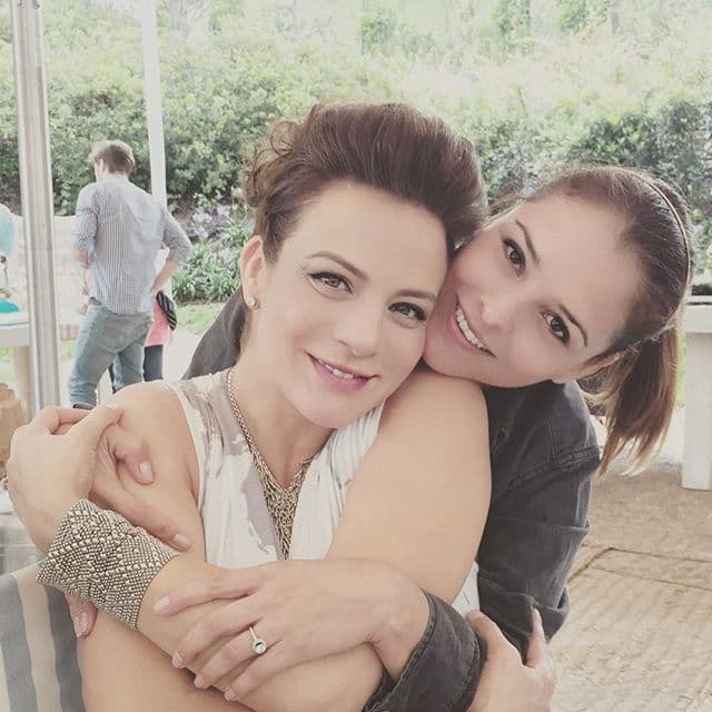 La actriz había tenido informados a sus seguidores del avance de su embarazo.