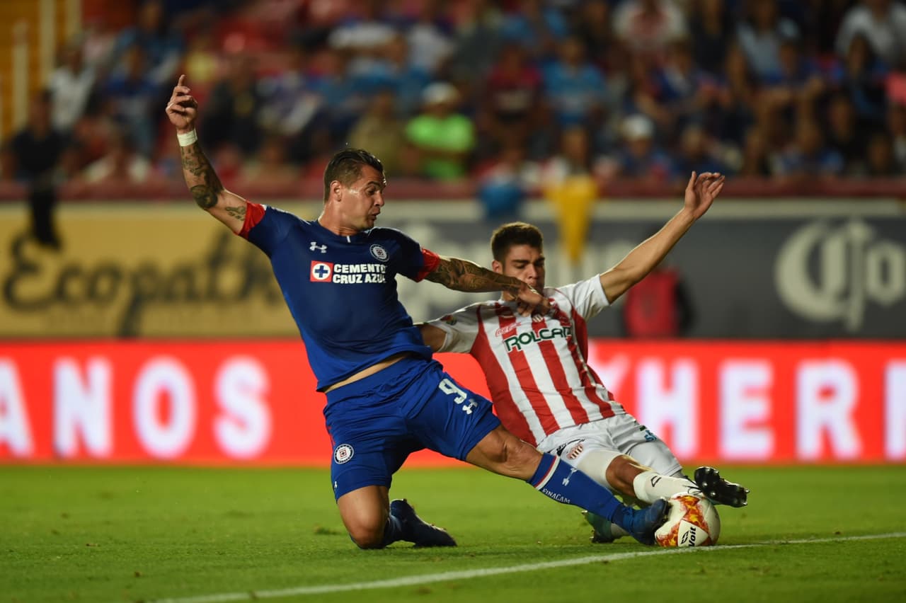 En el papel parecía un juego muy favorable a los capitalinos pero en el fútbol las estadísticas sirven de poco y hoy Necaxa dio muestra de eso.