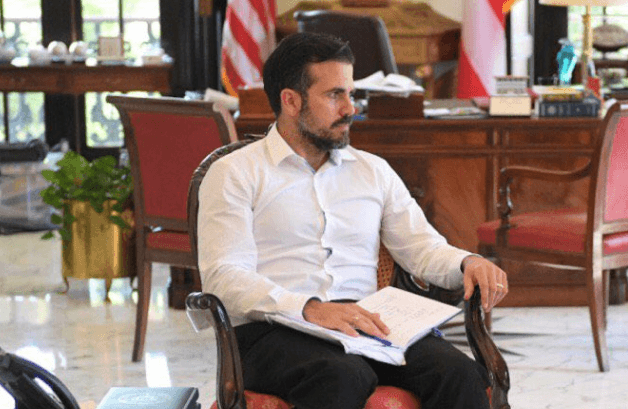 En medio de las manifestaciones, Ricardo Rosselló realiza nombramientos para la OGP y la AEP