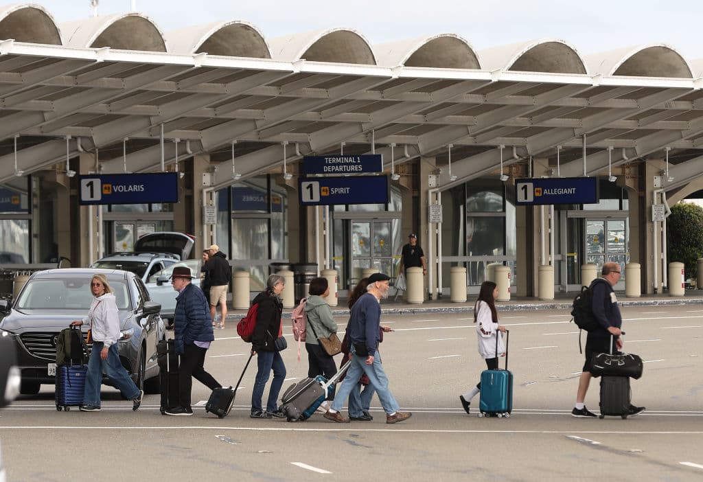 Si no lo hacen, la ciudad de San Francisco podría iniciar acciones legales contra ellos.
