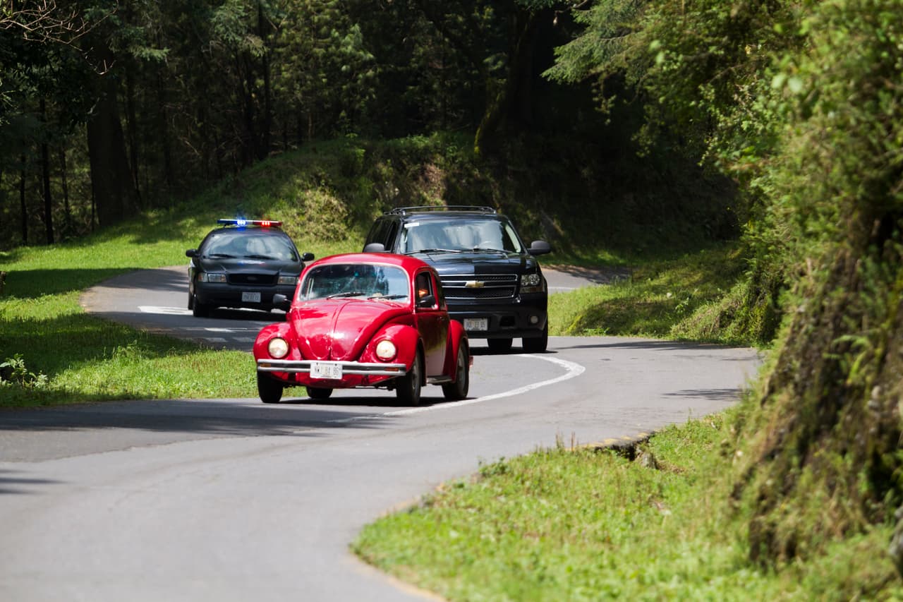 En esta ocasión los personajes de Livia Brito, María Fernanda Yepes y Arap Bethke huían de los agentes de la DEA.