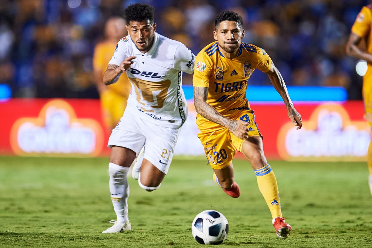 Del dominio de Pumas ya no quedaba nada. Tigres dictó el ritmo en la segunda parte y amenazó en varias ocasiones con anotar el primer gol del partido.