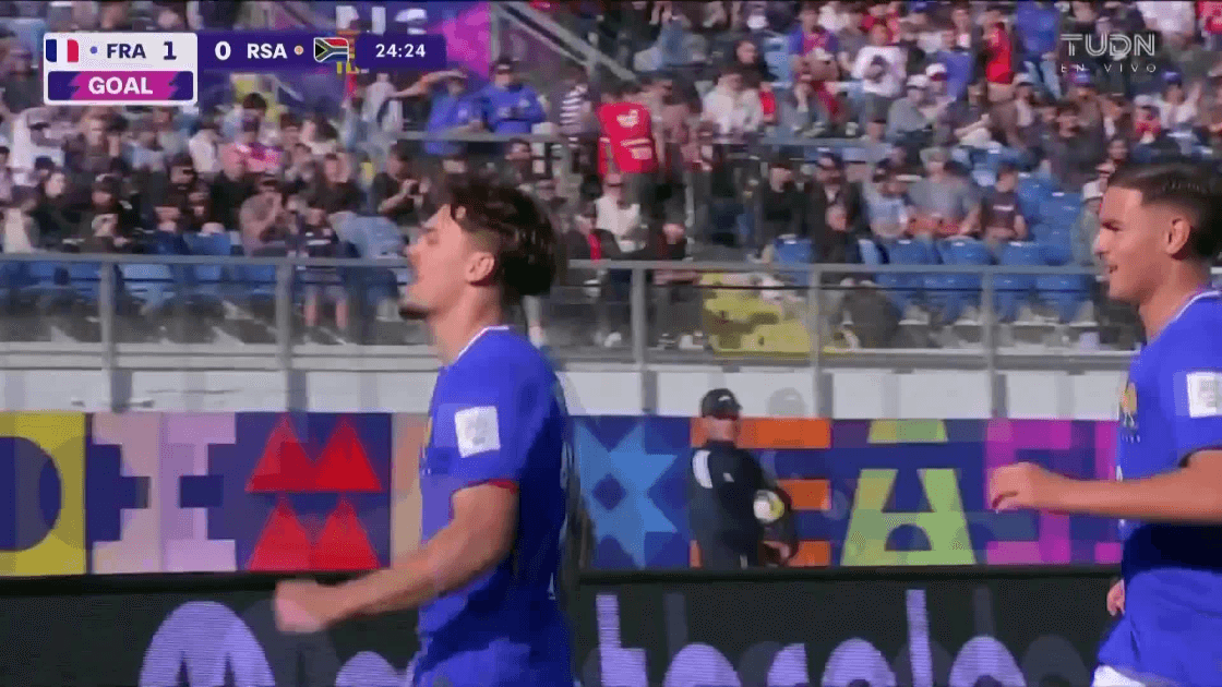 ¡Gol de Francia! Bermont prende el balón tras mal rechace de Sudáfrica