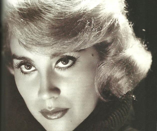 Rita se consagró en los escenarios teatrales, encarnando personajes de grandes autores como Jean Genet, Tennessee Williams y Edward Albee. Además fue pionera del género de la telenovela de la mano de su íntimo amigo Ernesto Alonso.